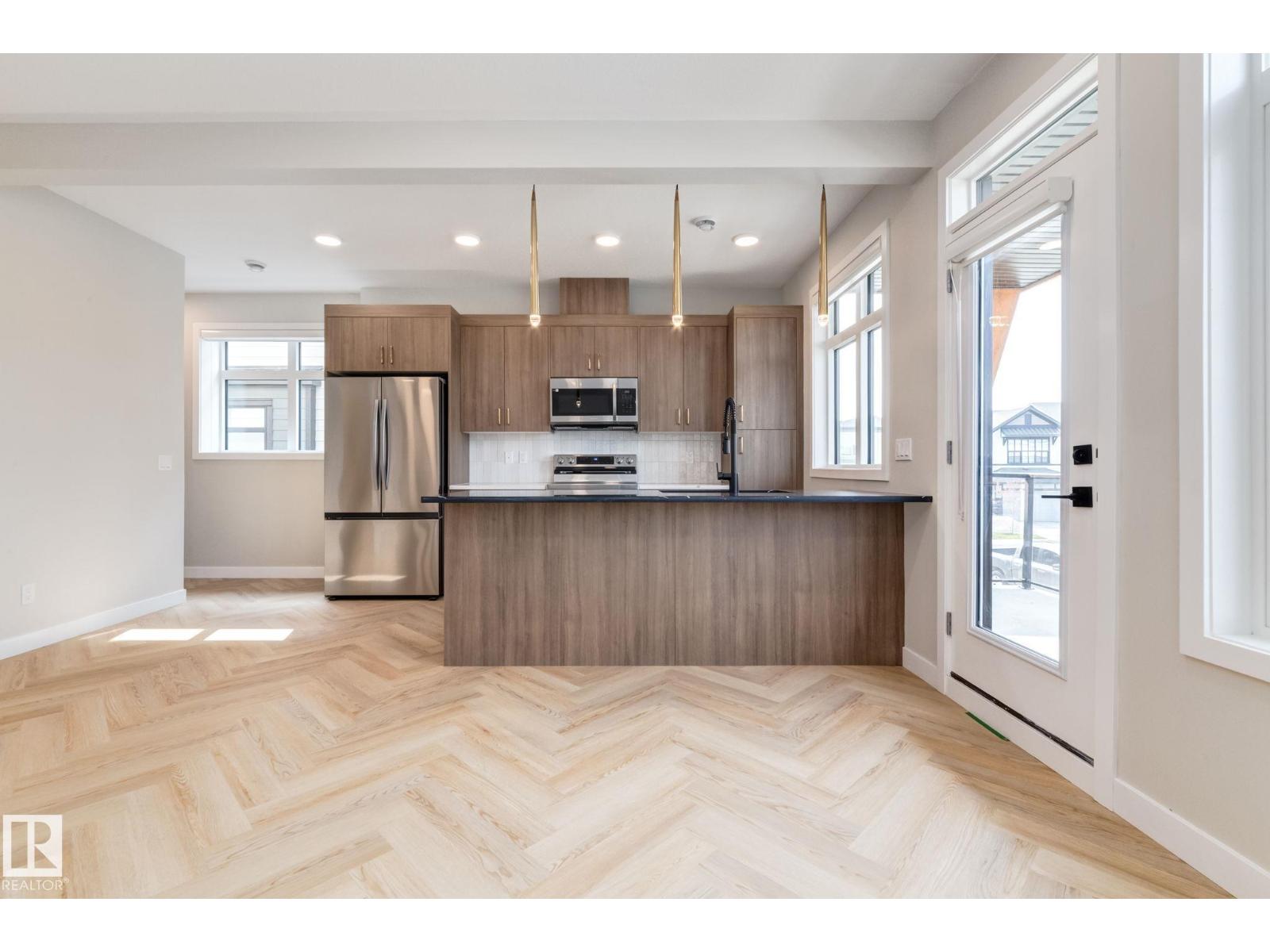 #41 16231 19 AV SW, Edmonton