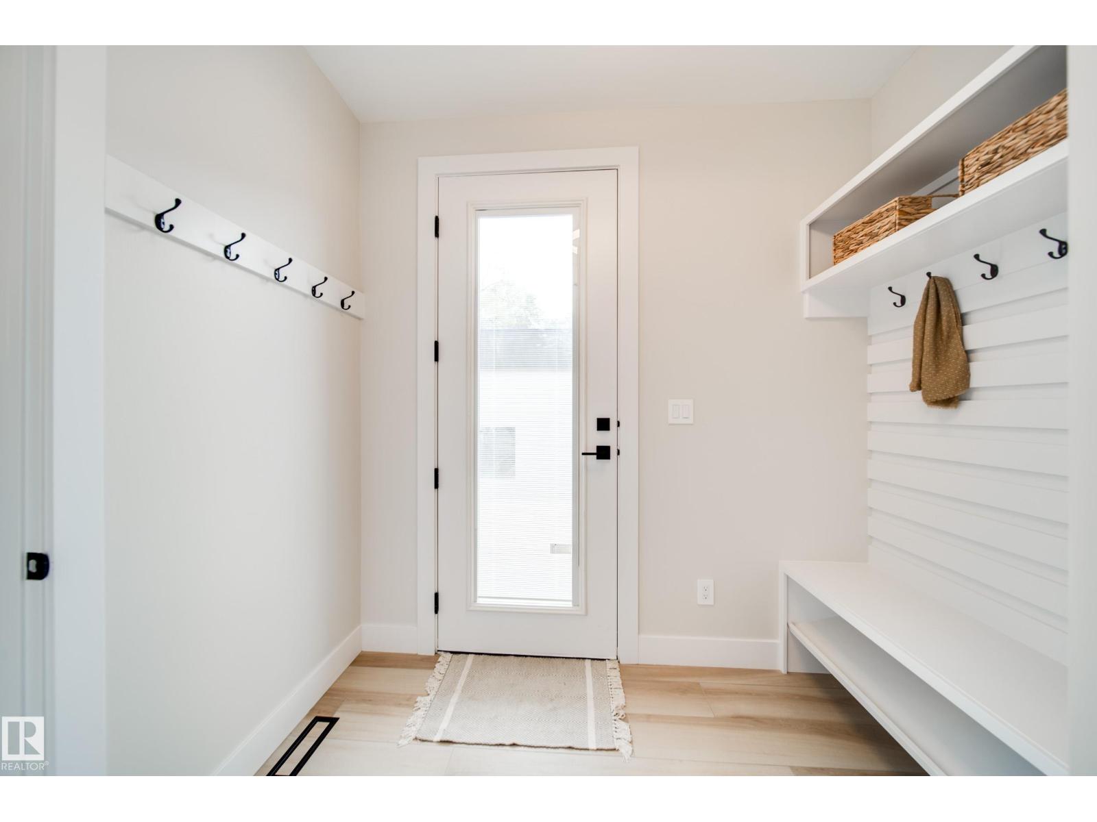 9625 101 ST NW, Edmonton