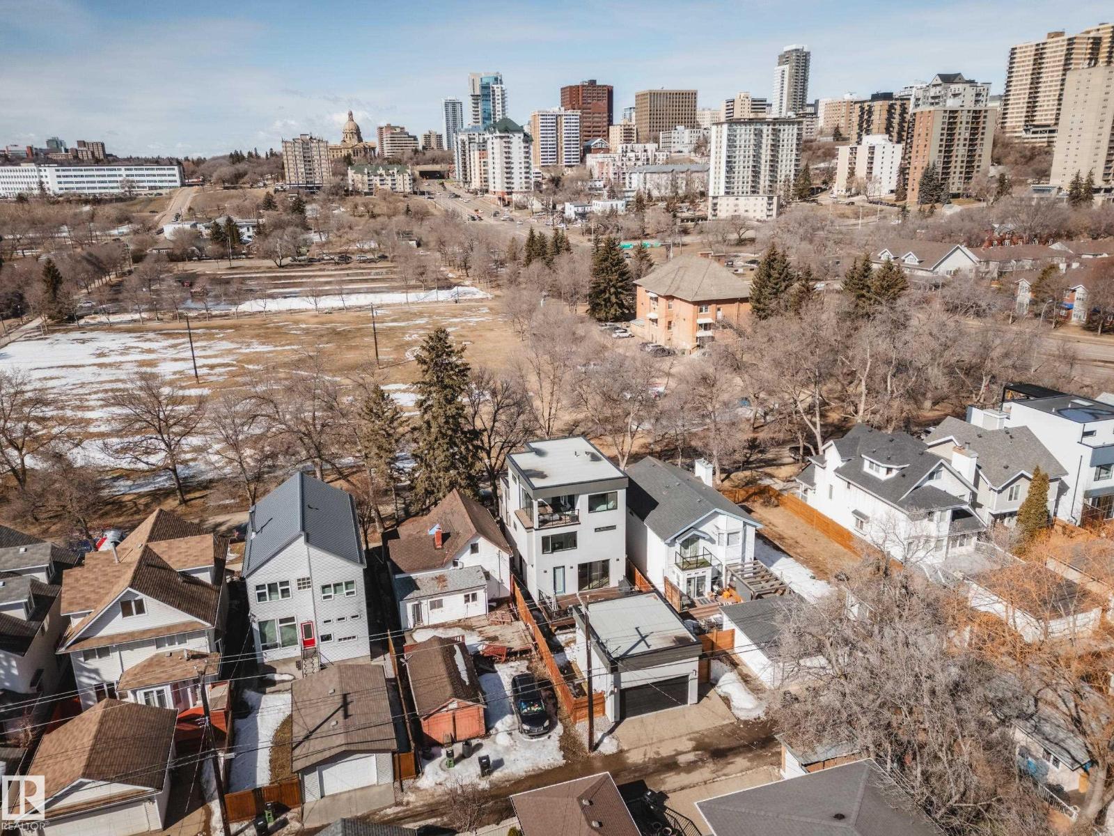 9625 101 ST NW, Edmonton