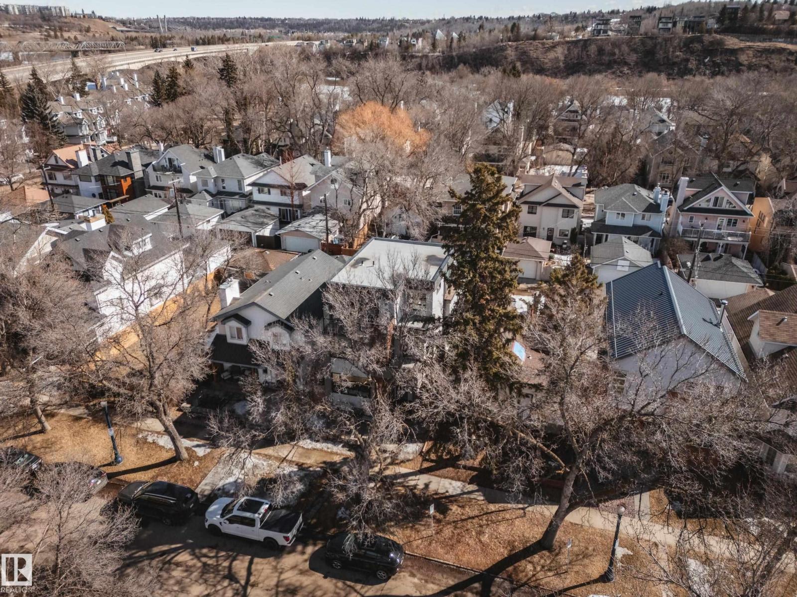9625 101 ST NW, Edmonton