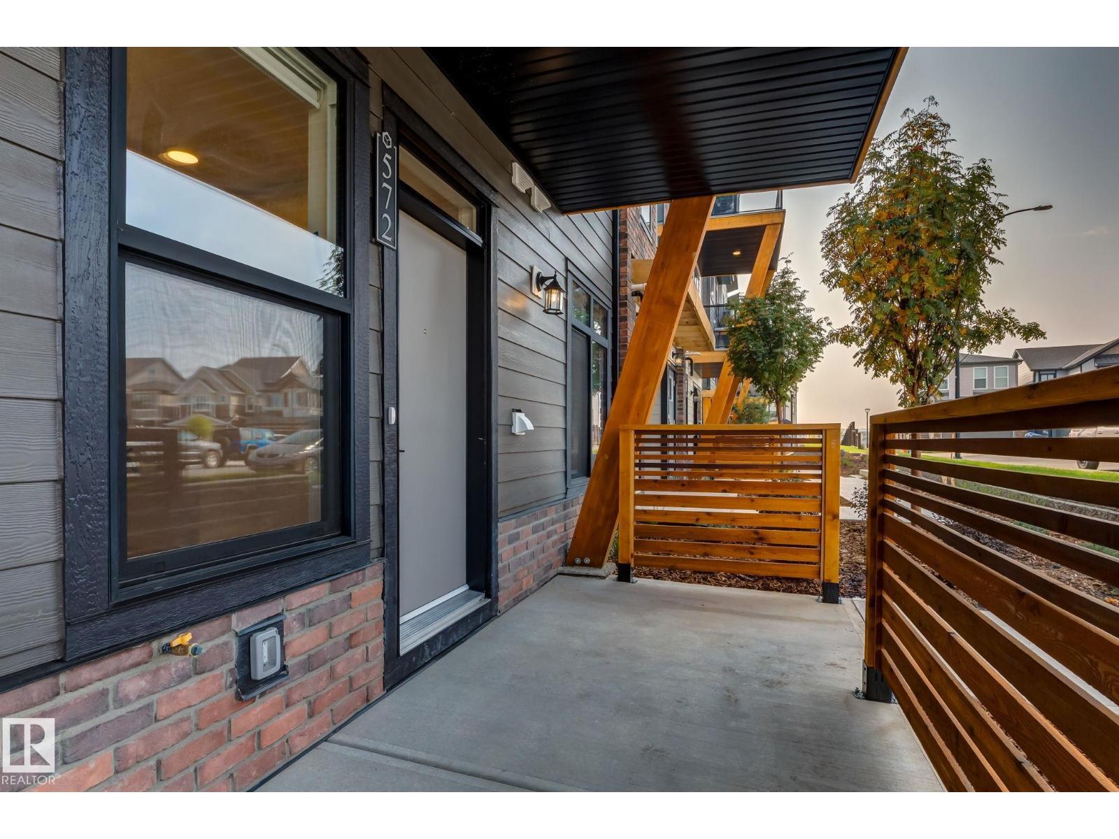 #42 16231 19 AV SW, Edmonton