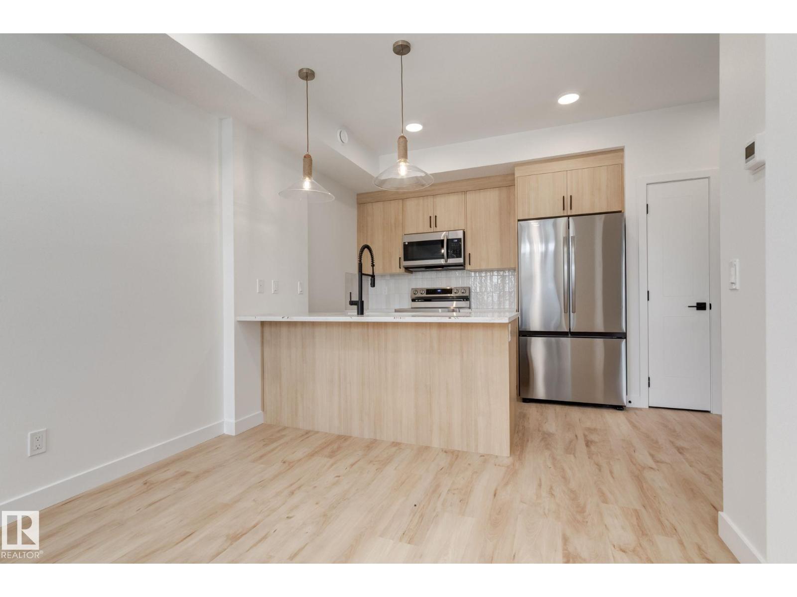 #42 16231 19 AV SW, Edmonton