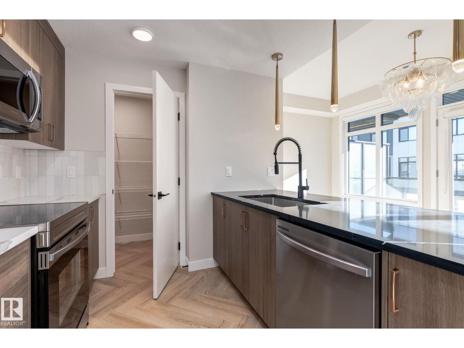 #45 16231 19 AV SW, Edmonton