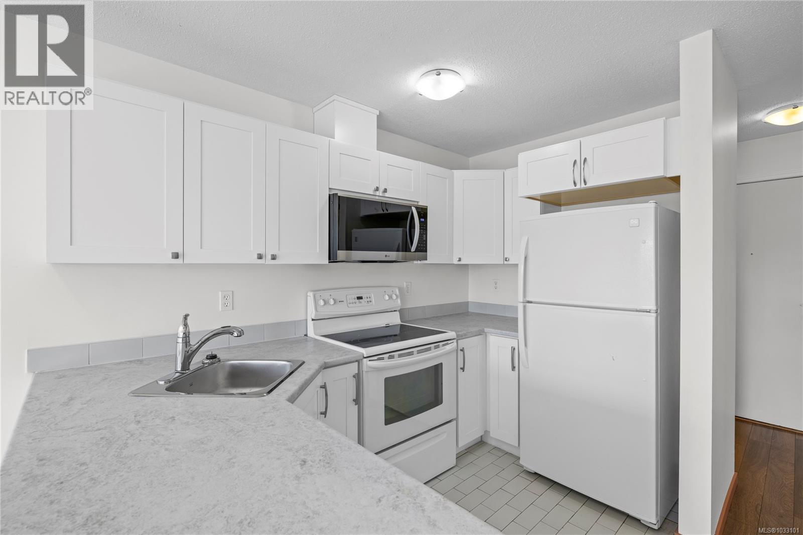 #307 3215 Cowichan Lake Rd - 5