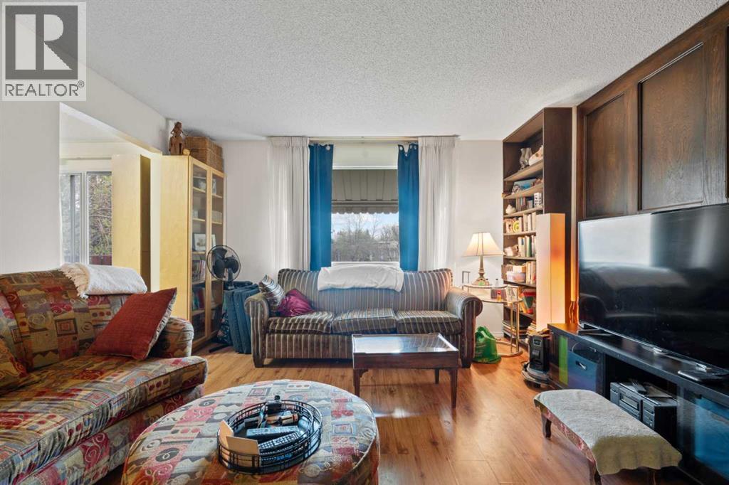 1521 44 Street SE - 15