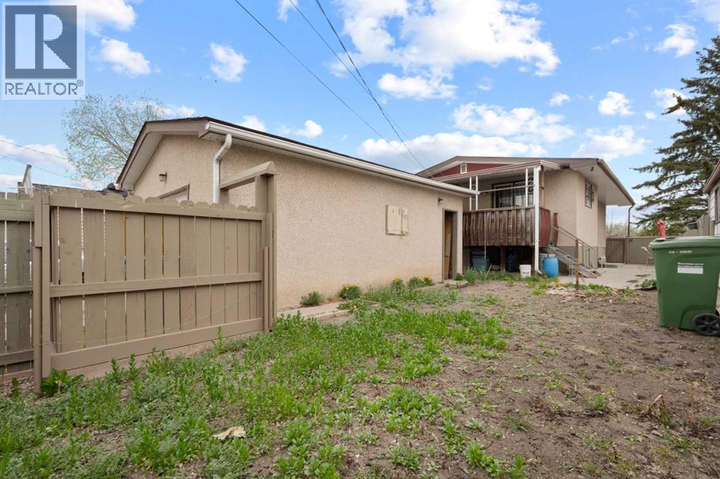 1521 44 Street SE - 8
