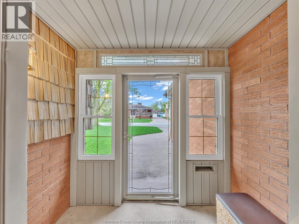 24 STATES, Amherstburg, Ontario, N9V3M2 — Photo 30