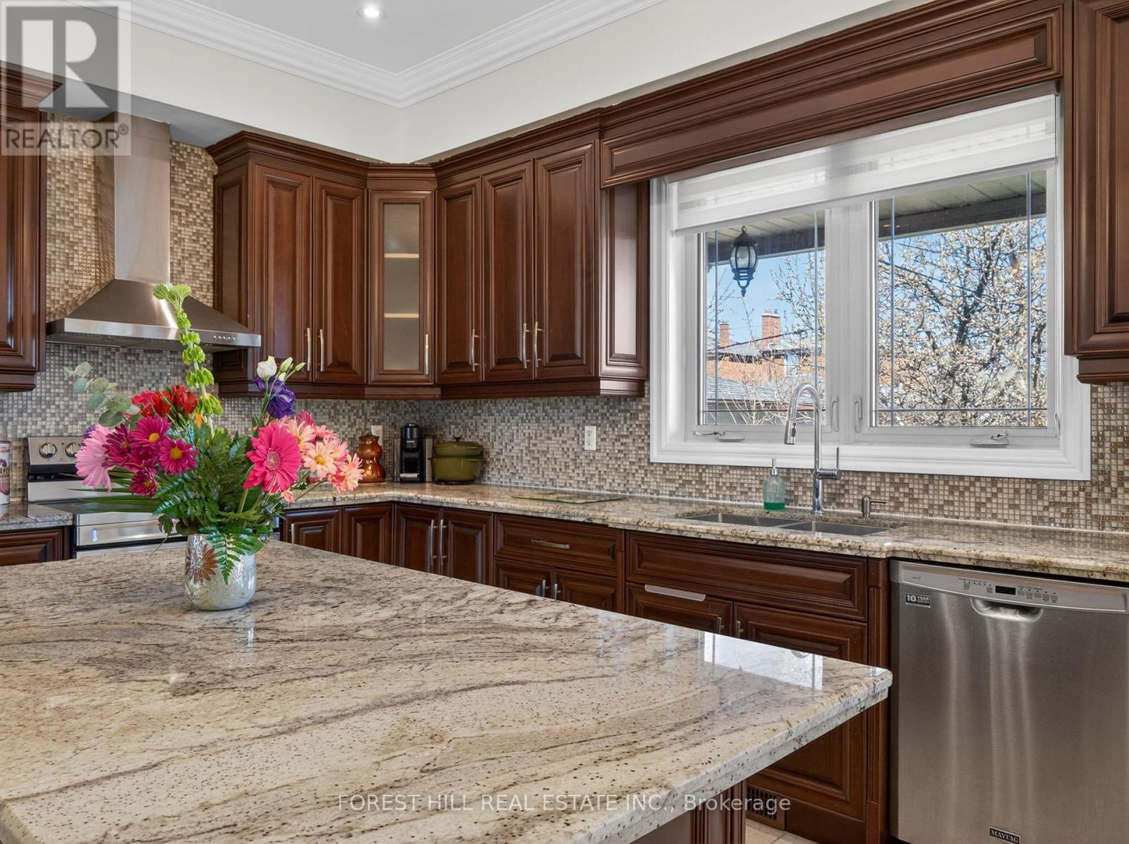 114 REGENT ROAD - 17