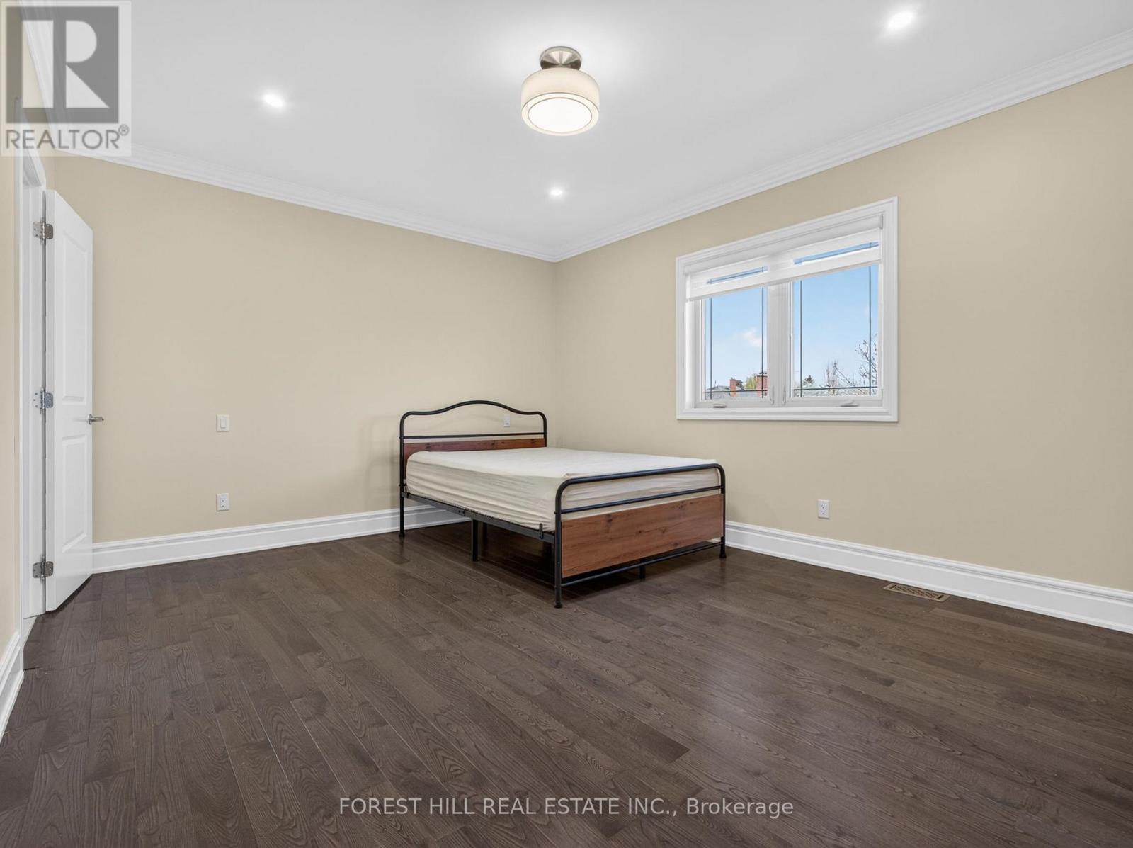 114 REGENT ROAD - 25