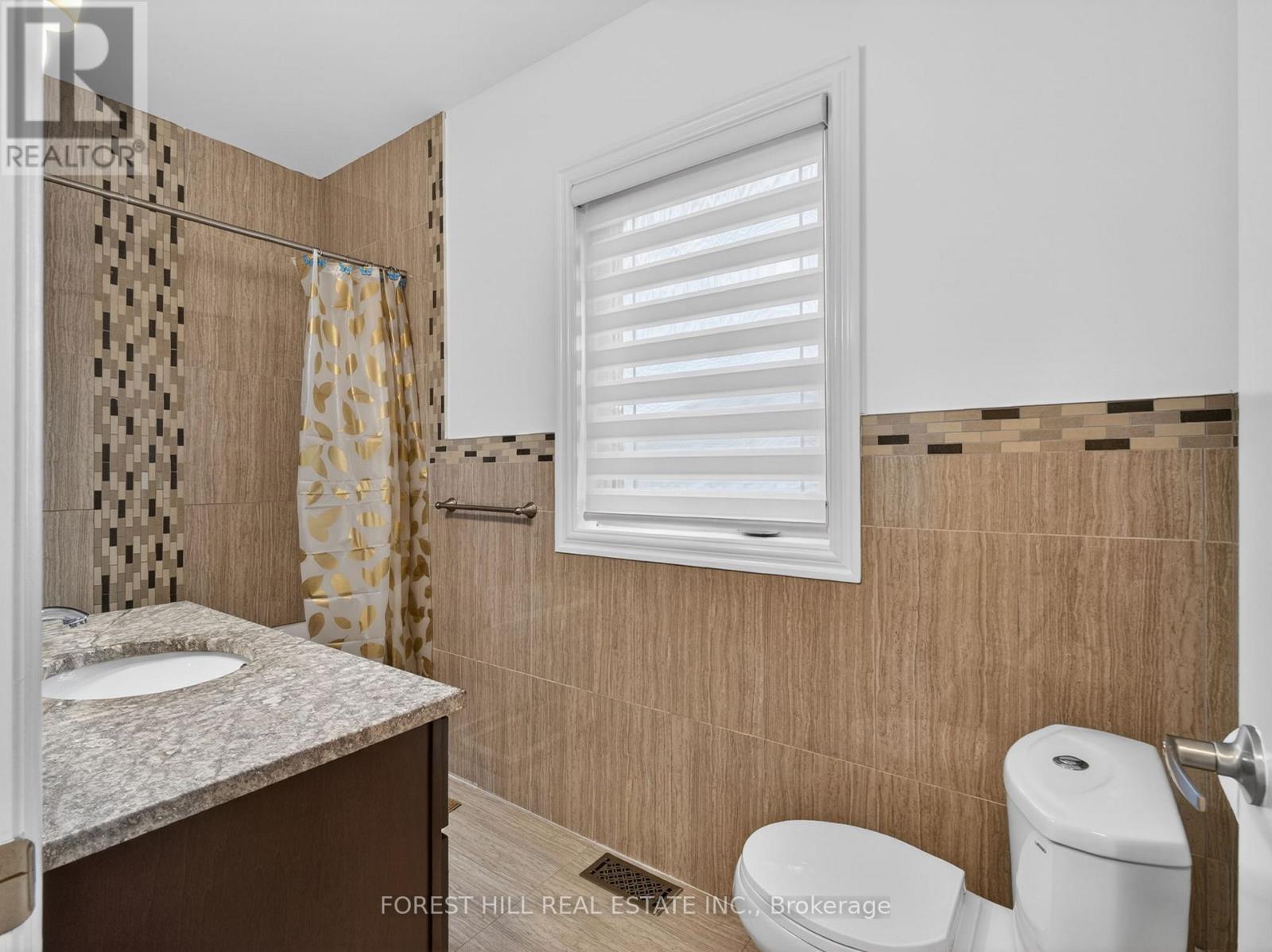 114 REGENT ROAD - 32