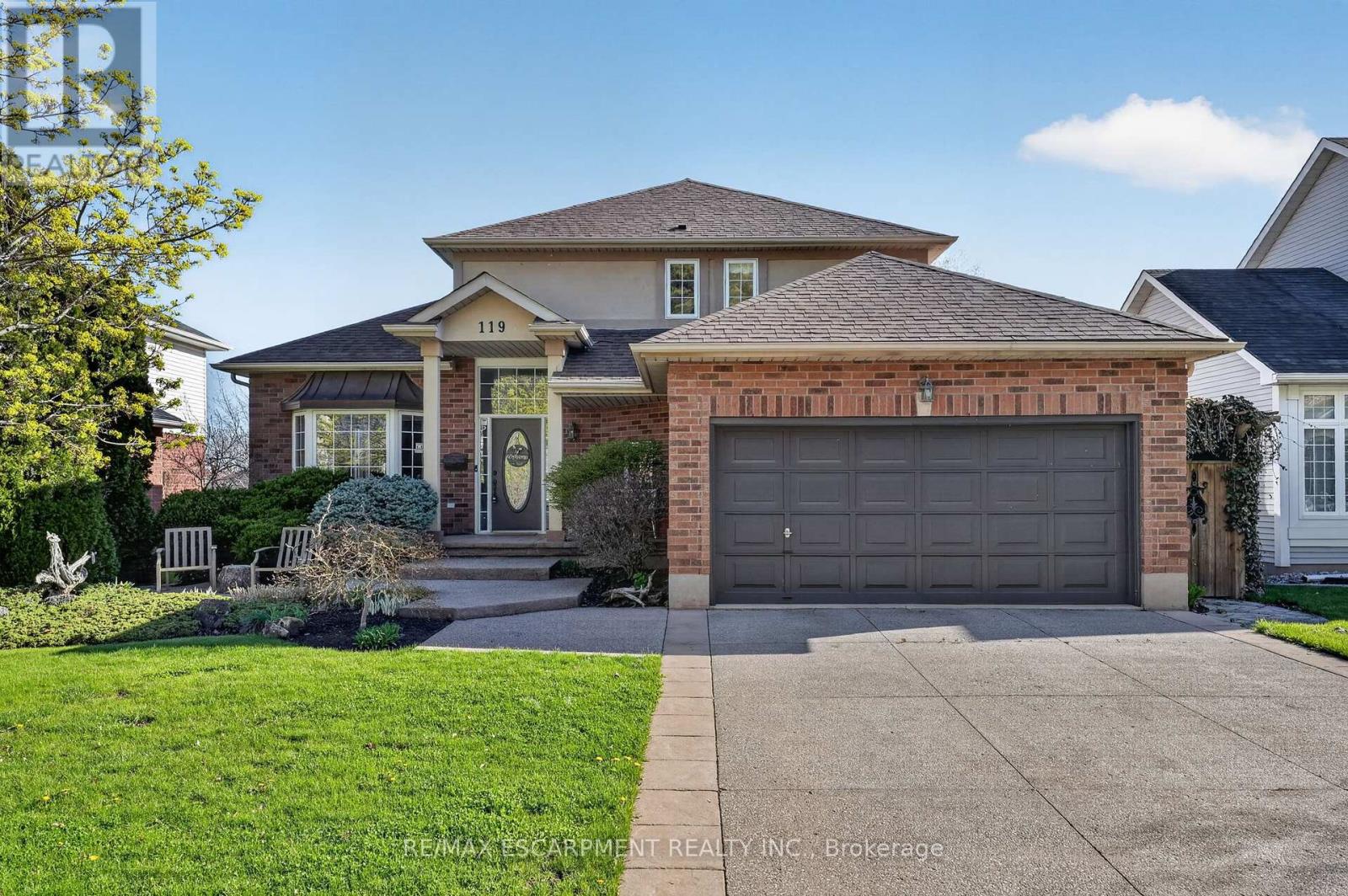 119 DORCHESTER DRIVE - 1