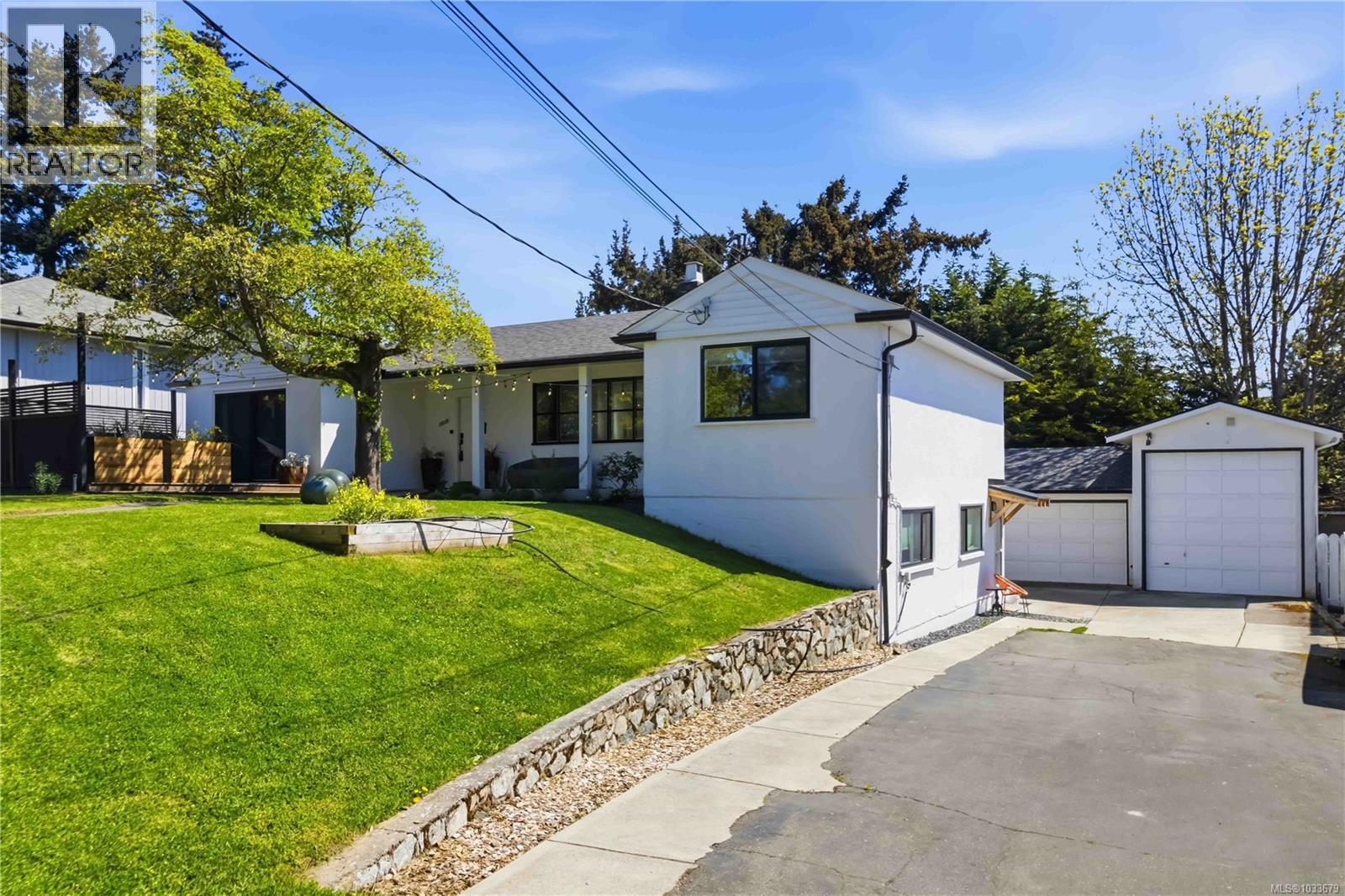 3039 Balfour Ave - Image 3