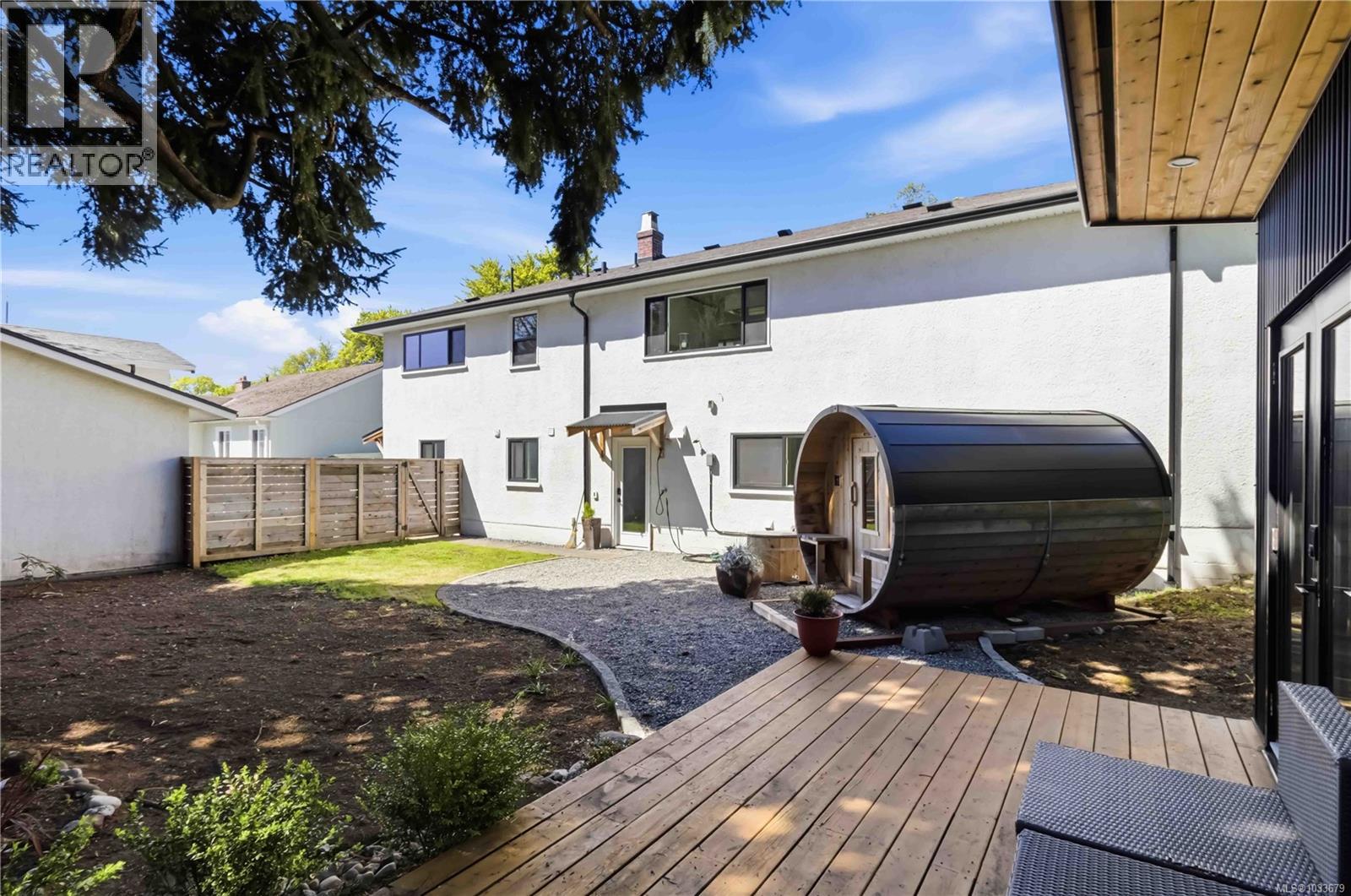 3039 Balfour Ave - 55