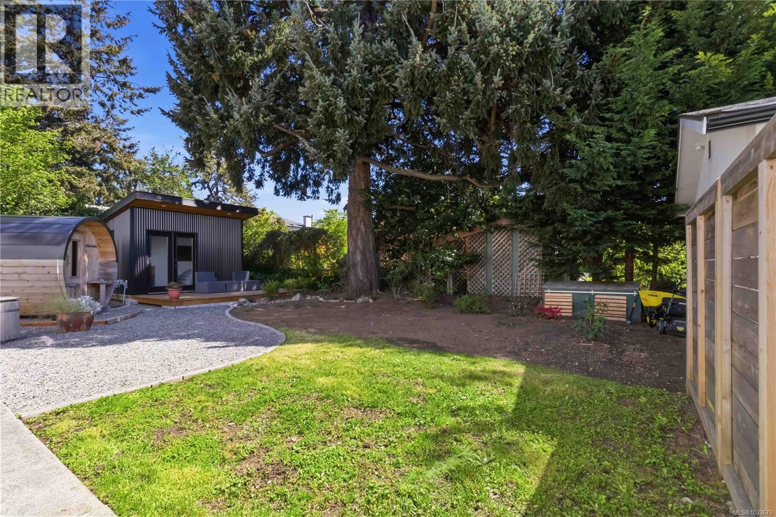 3039 Balfour Ave - 61