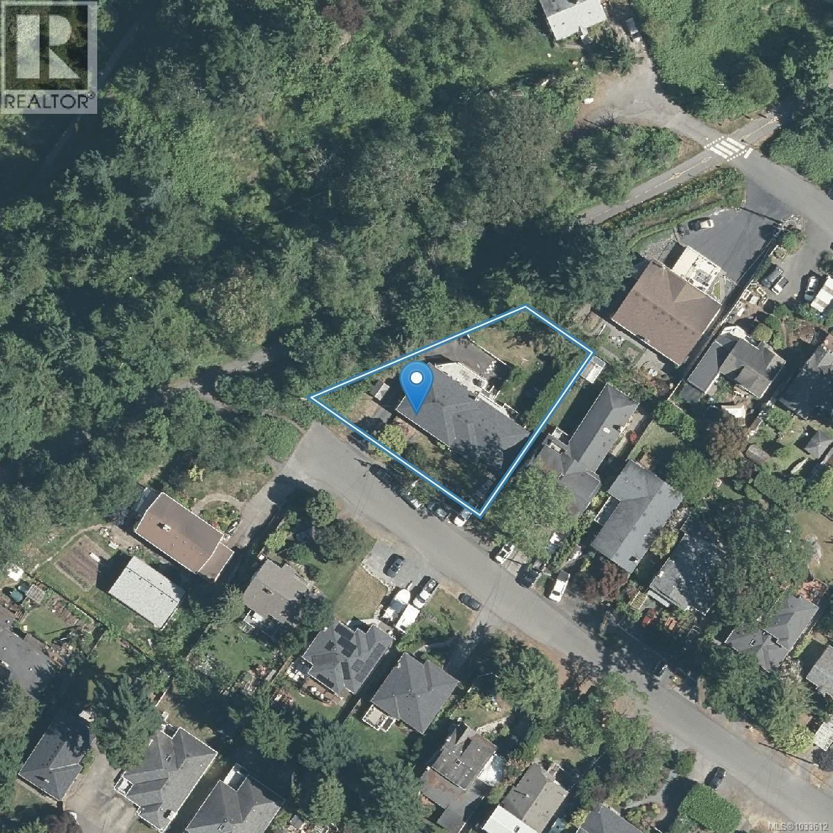 820-822 Leslie Dr - 45