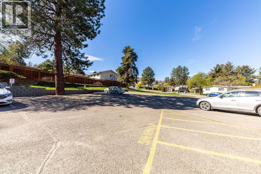 #339 245 GORDONHORN Crescent - 18