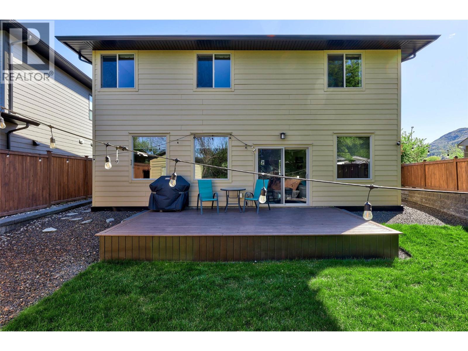 2704 BEACHMOUNT Crescent - 15