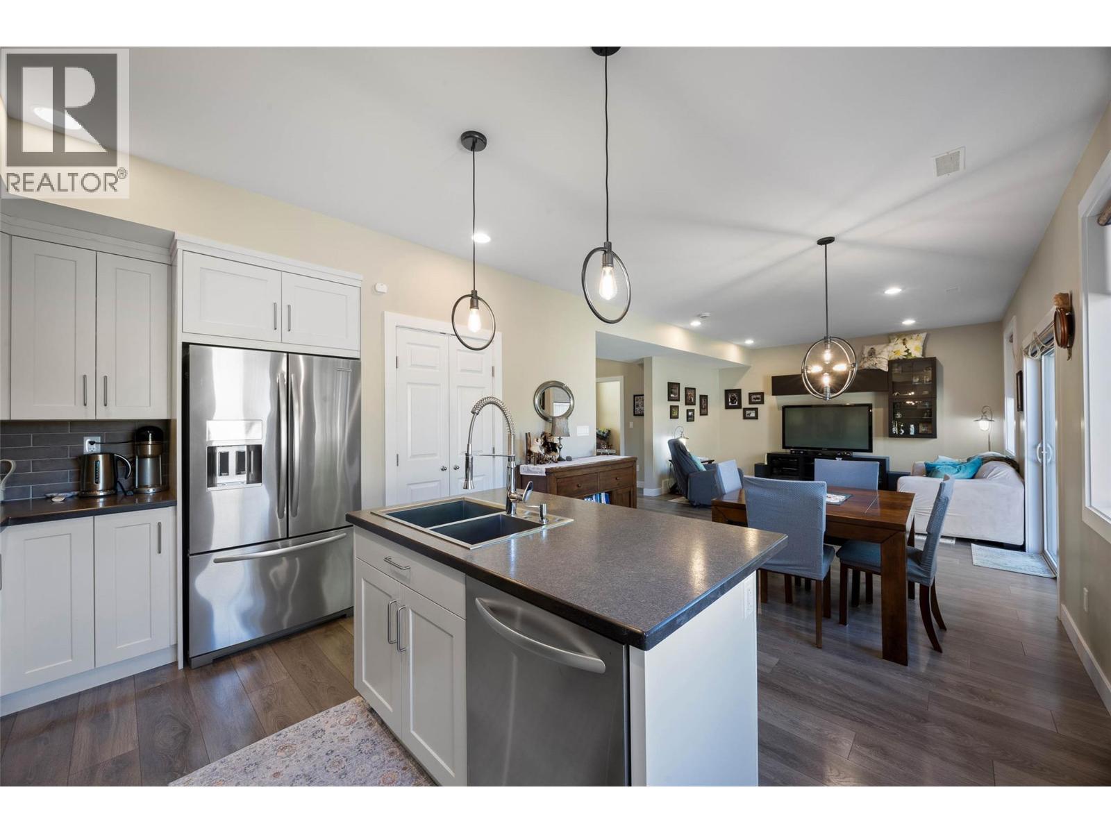 2704 BEACHMOUNT Crescent - 20