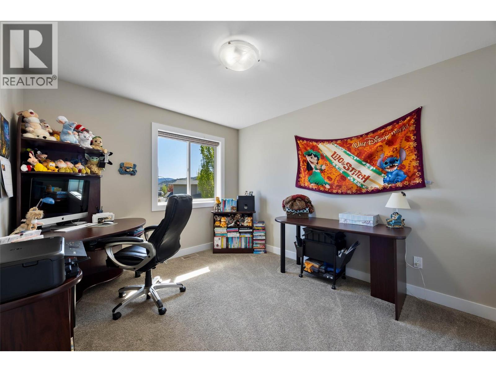 2704 BEACHMOUNT Crescent - 34