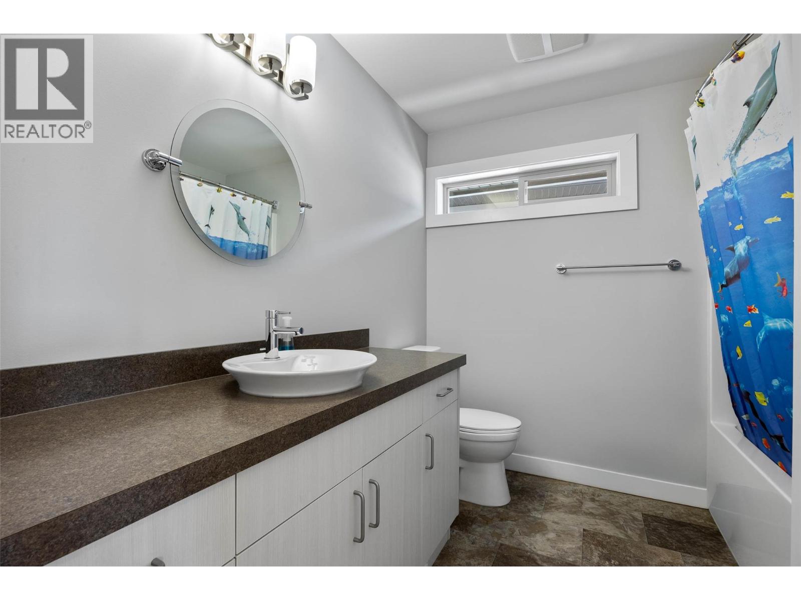 2704 BEACHMOUNT Crescent - 36