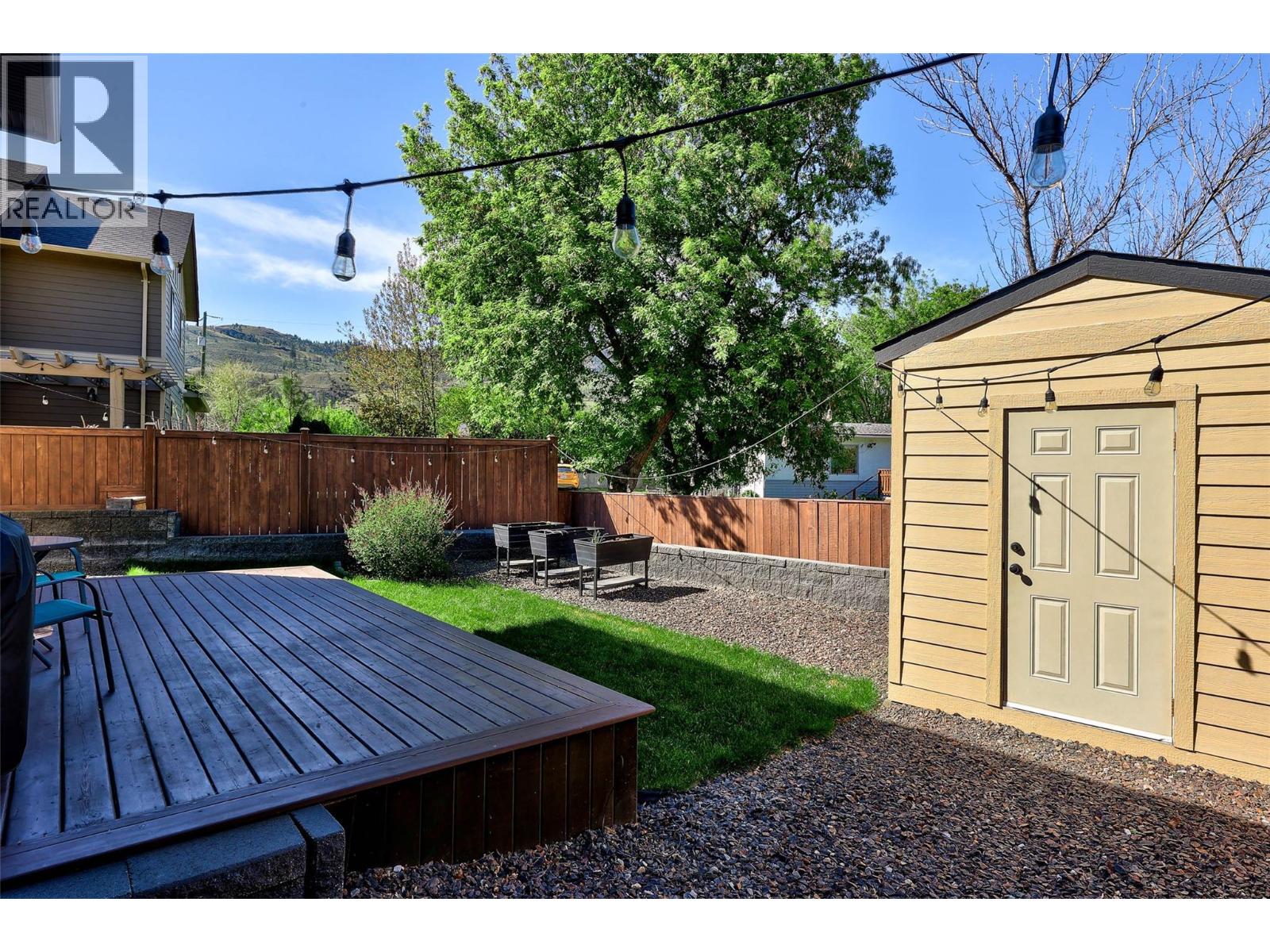 2704 BEACHMOUNT Crescent - 37