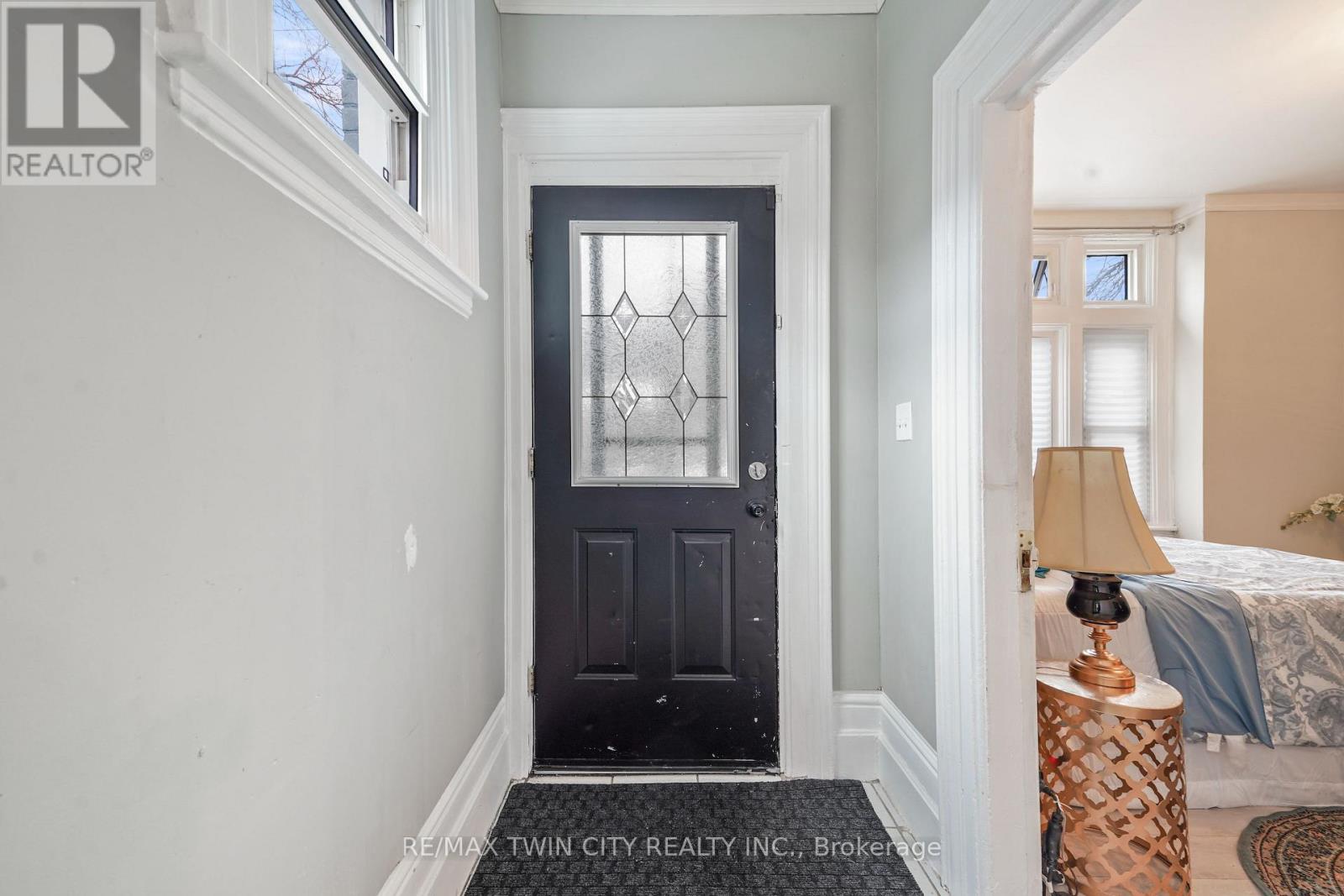 276 DALHOUSIE STREET - 5