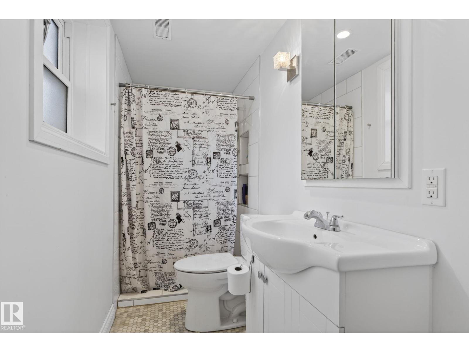 11227 103 ST NW - 33