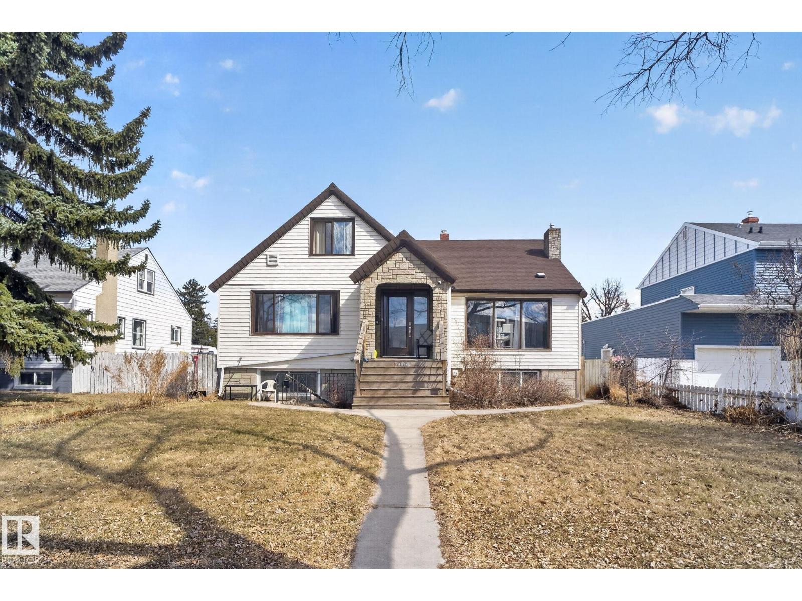 11227 103 ST NW - 58
