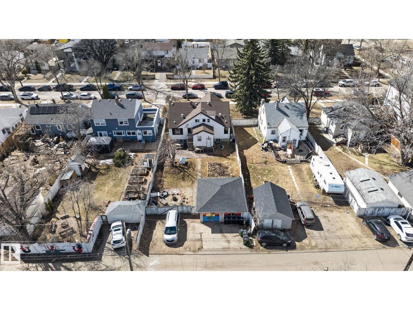 11227 103 ST NW - 54
