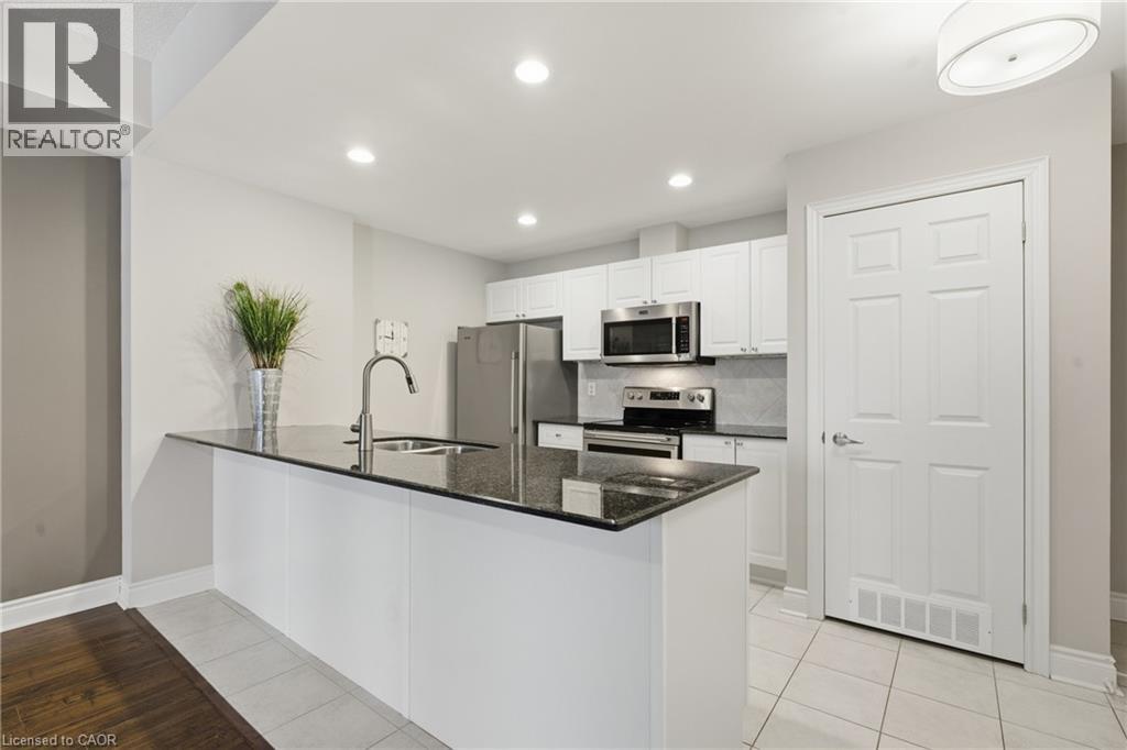 399 ELIZABETH Street Unit# 610, Burlington, Ontario, L7R0A4 — Photo 9