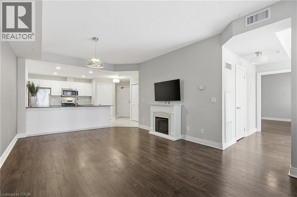 399 ELIZABETH Street Unit# 610, Burlington, Ontario, L7R0A4 — Photo 16