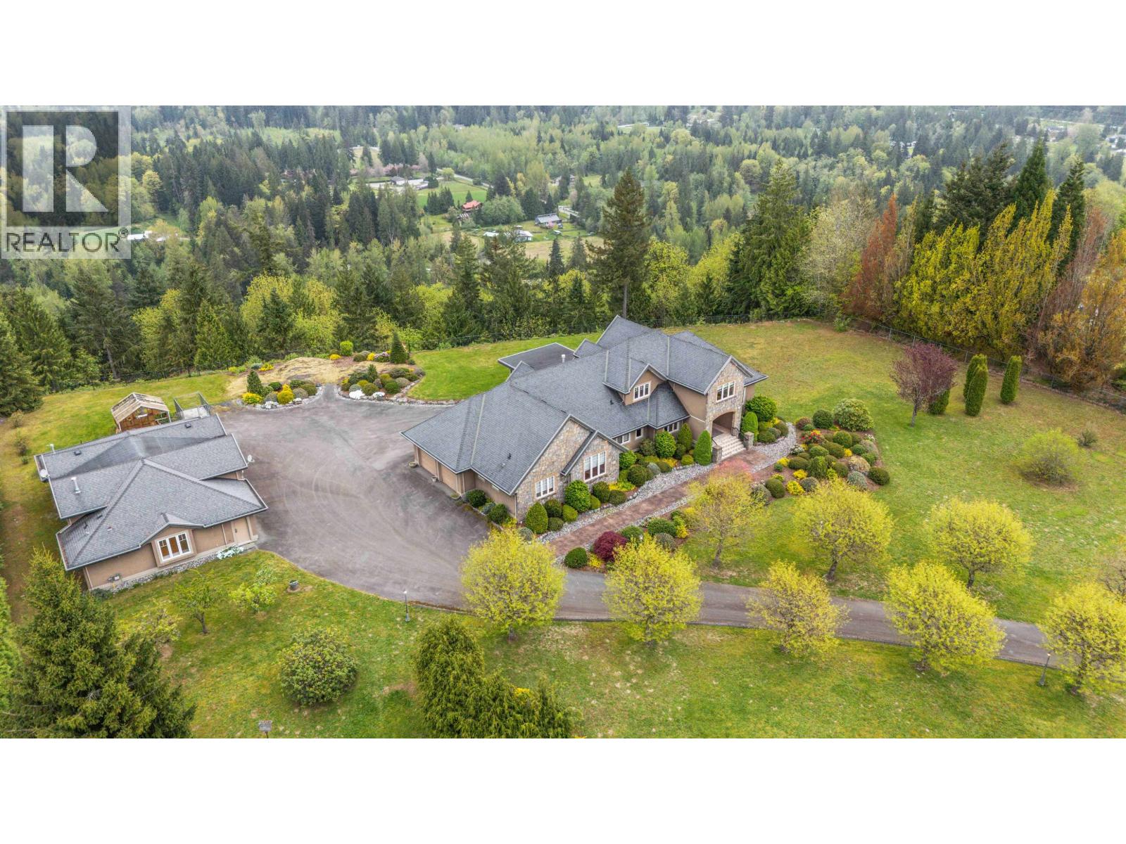 10270 ROLLEY CRESCENT — photo 32