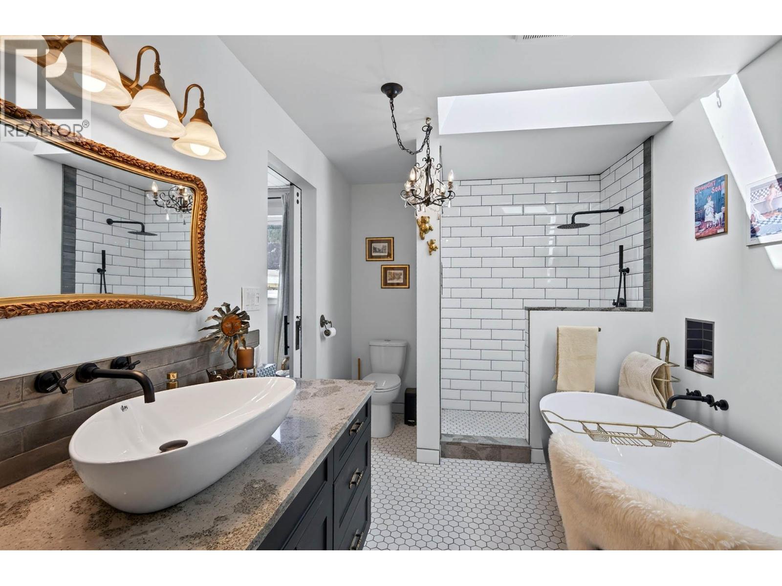 1301 FIR Avenue - 25