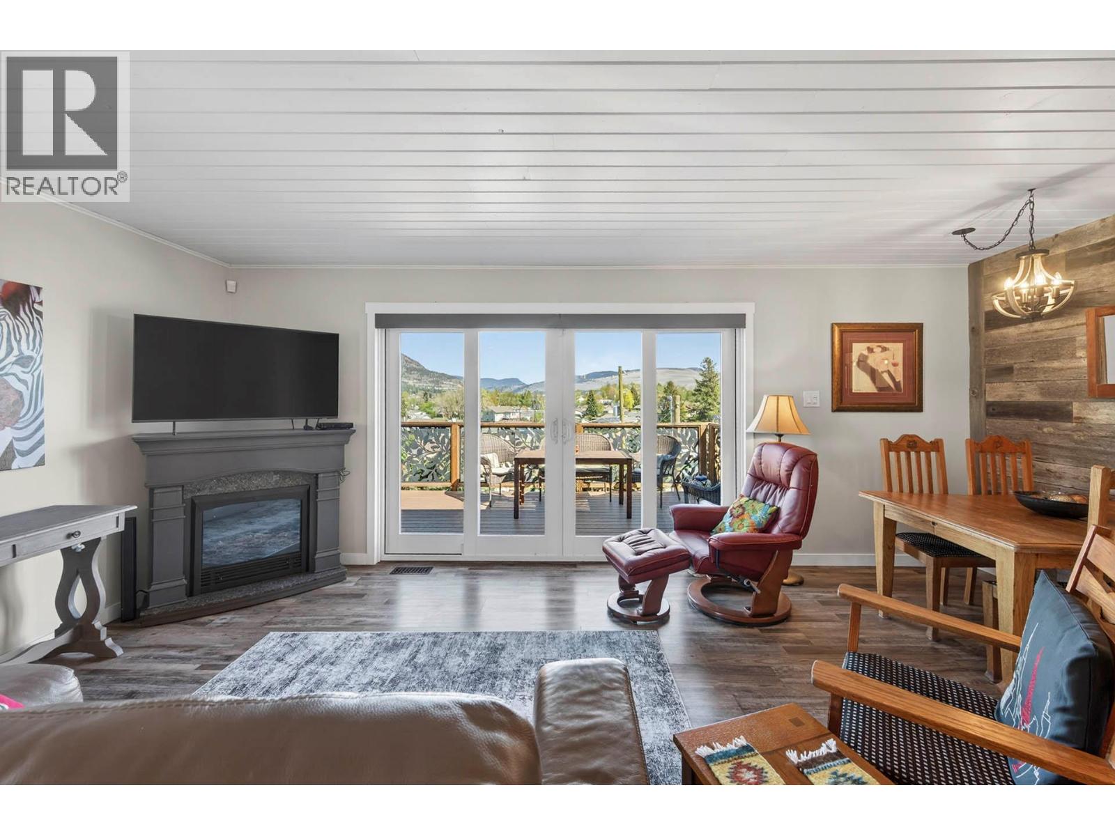 1301 FIR Avenue - 19