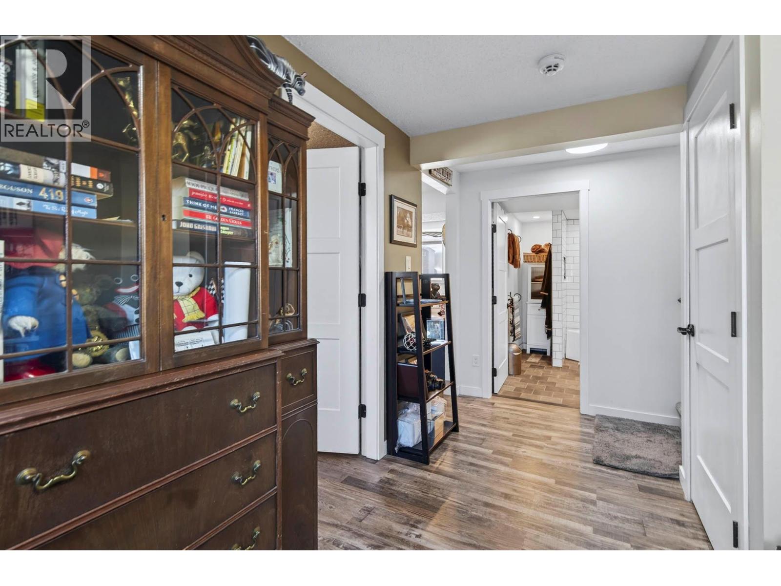 1301 FIR Avenue - 64