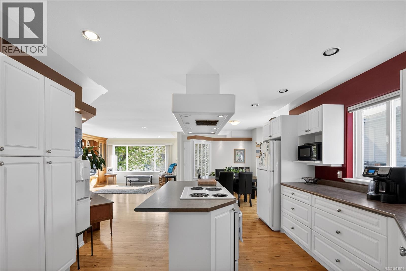 8126 Musgrave St - 20