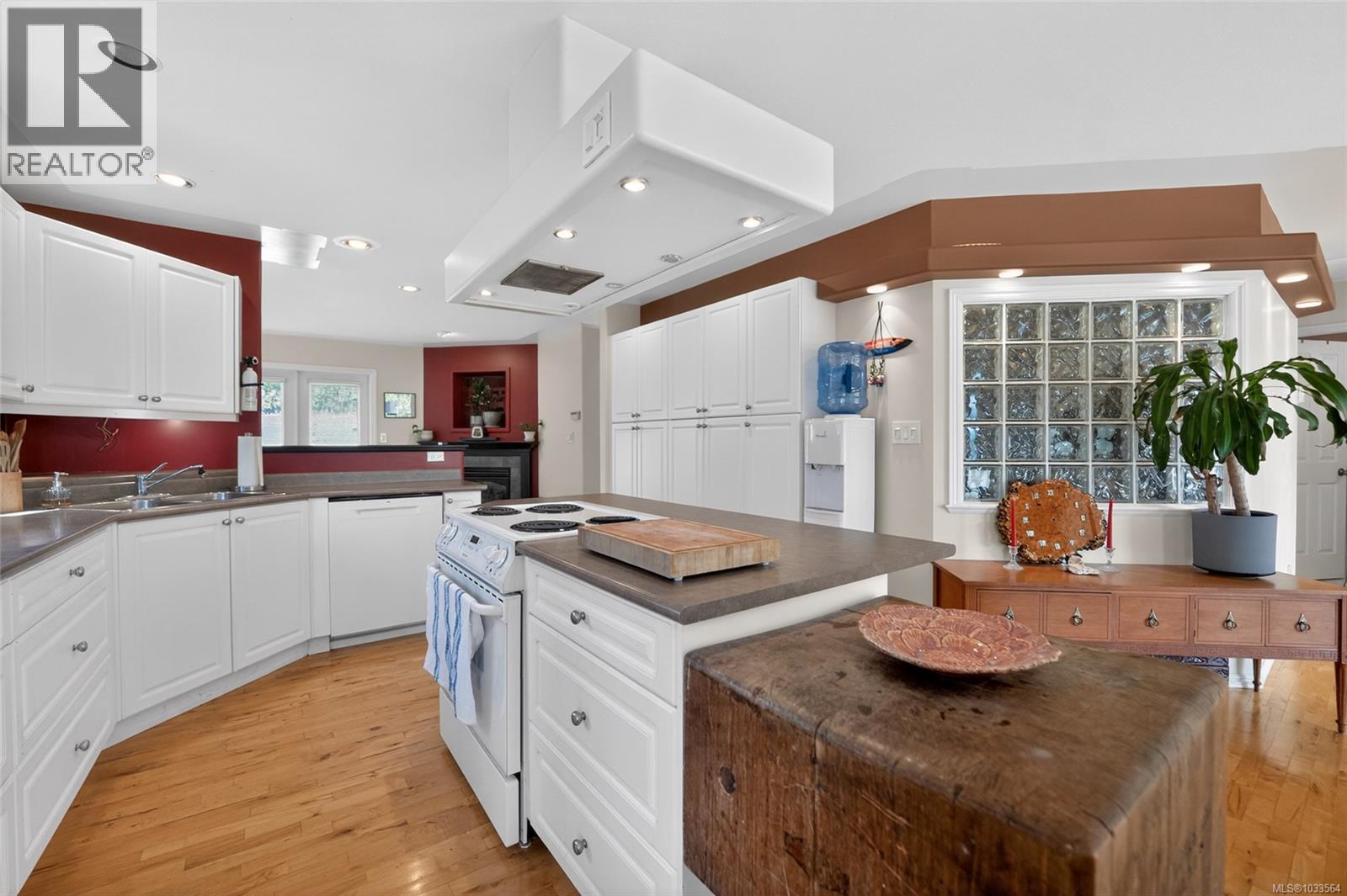 8126 Musgrave St - 17