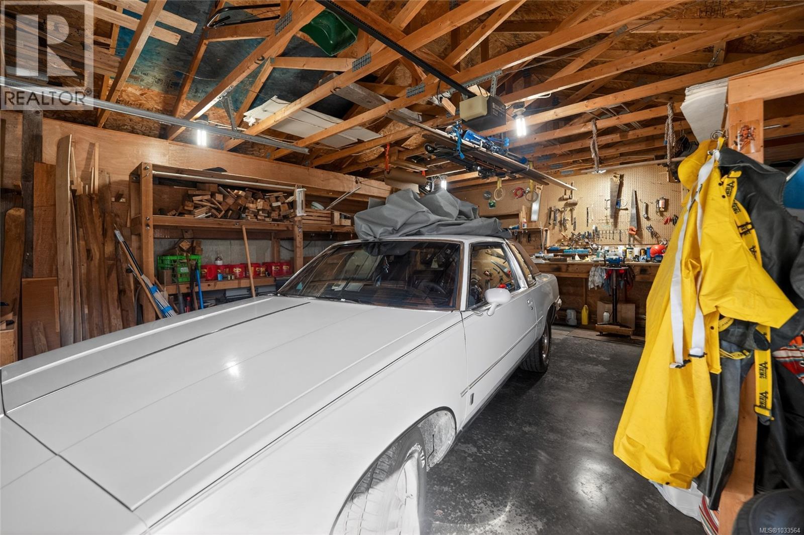 8126 Musgrave St - 9