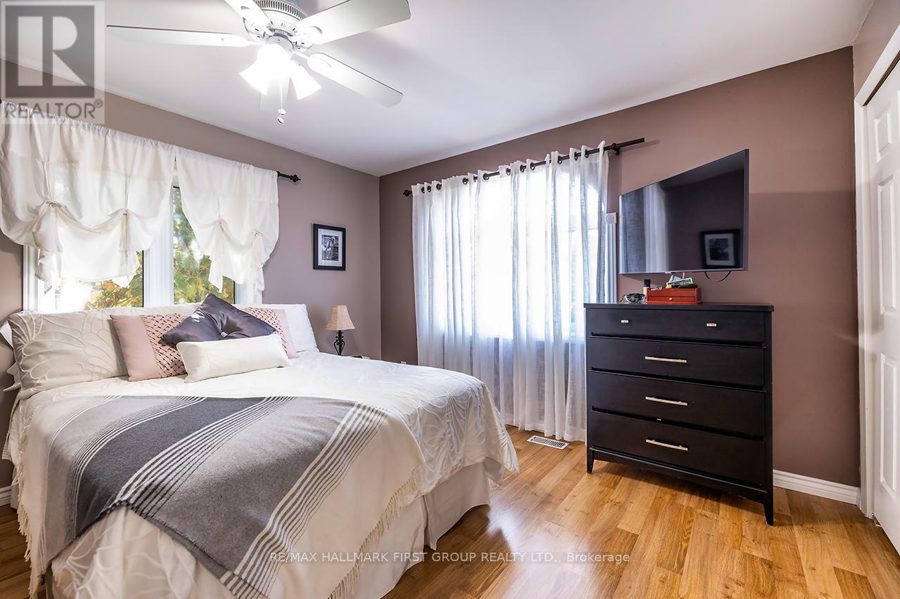 61 DRUAN DRIVE - 23