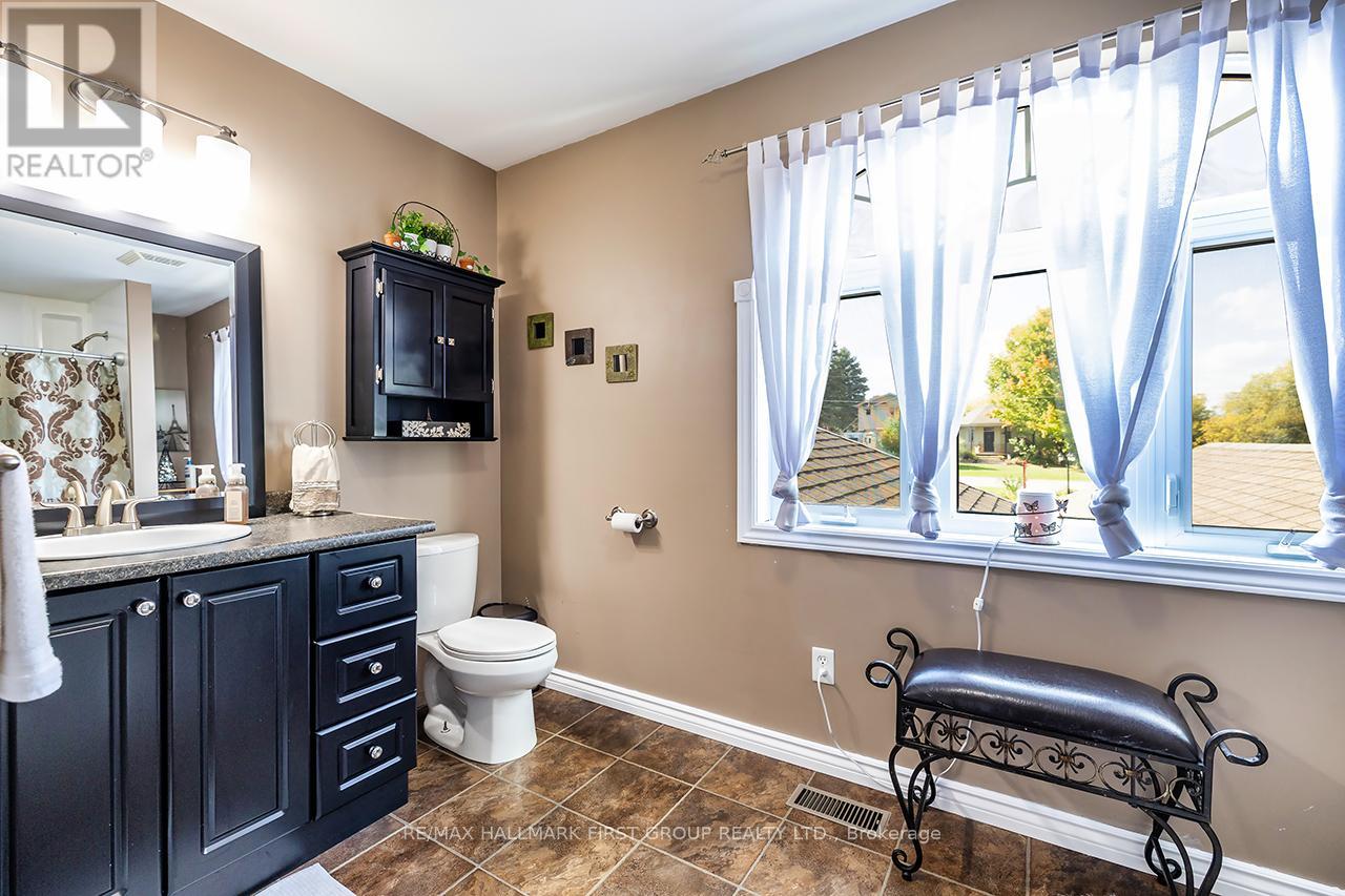 61 DRUAN DRIVE - 27