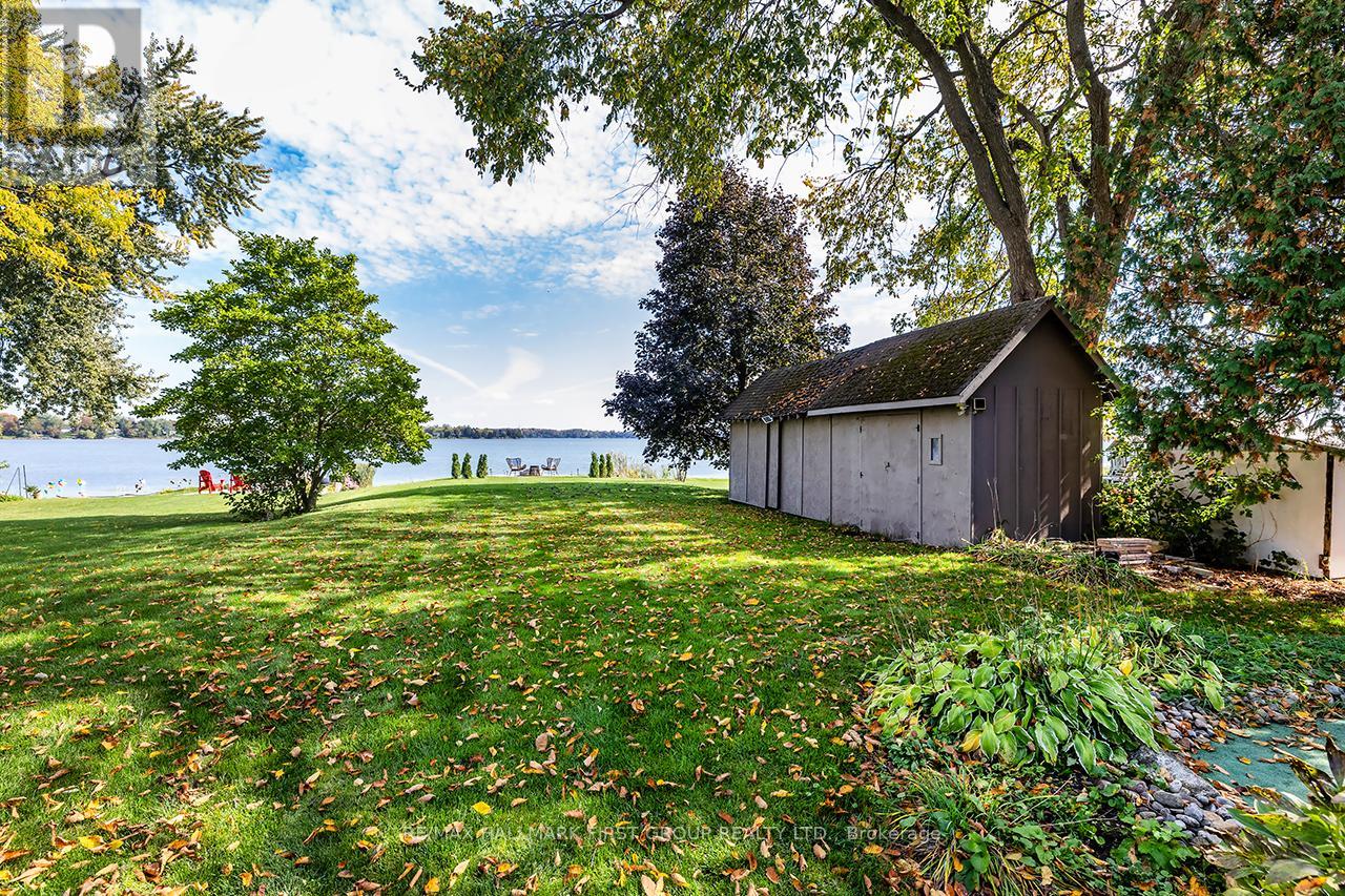 61 DRUAN DRIVE - 35