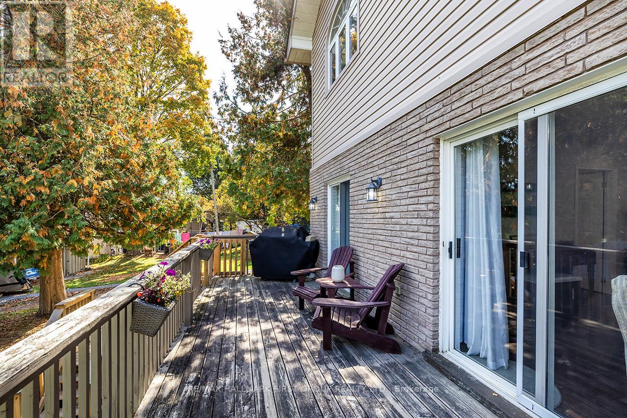 61 DRUAN DRIVE - 36