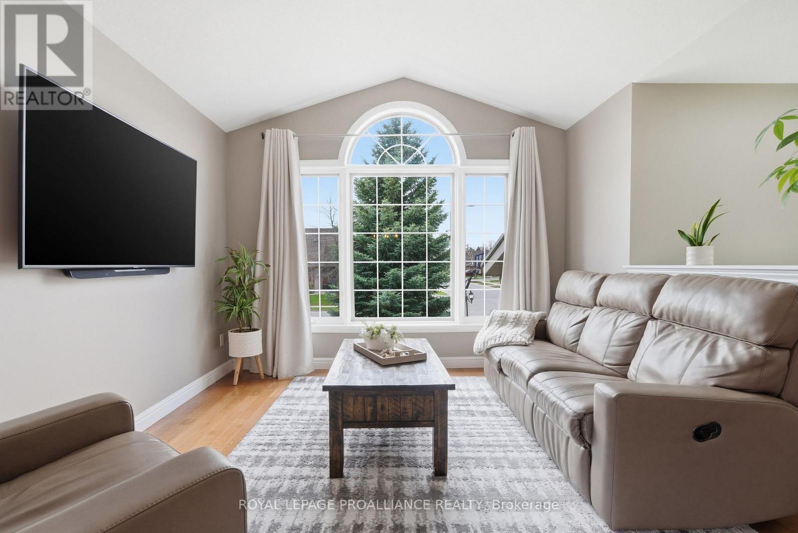 57 FINCH DRIVE — photo 10