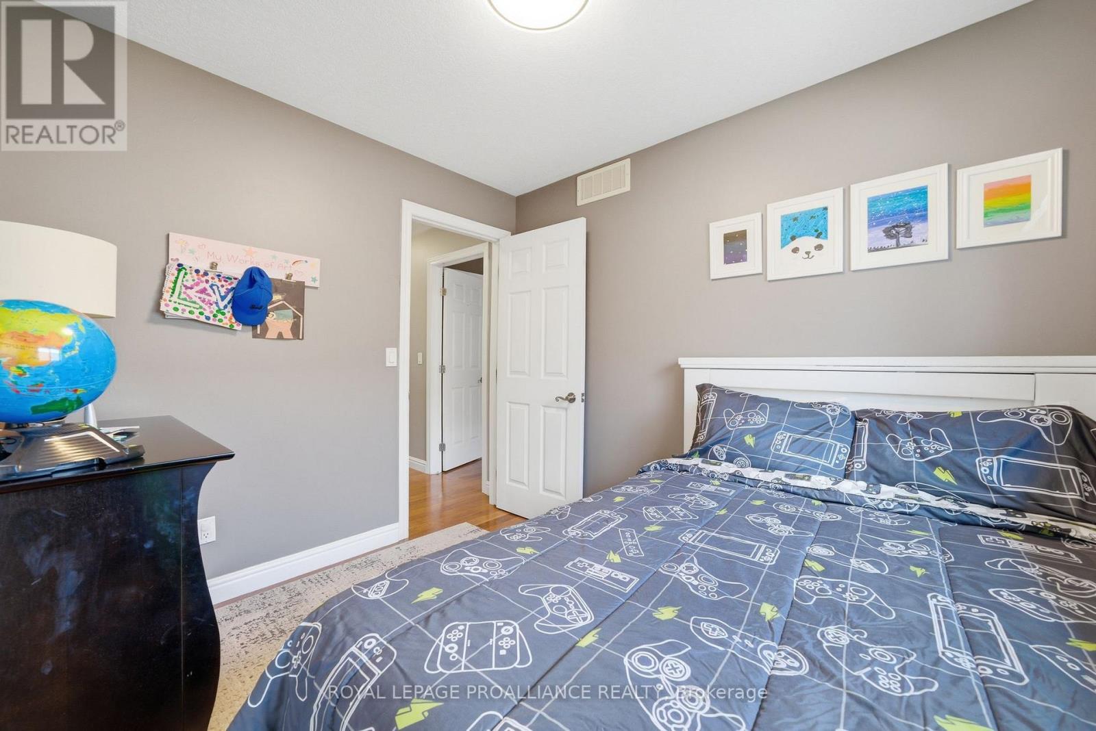 57 FINCH DRIVE — photo 26