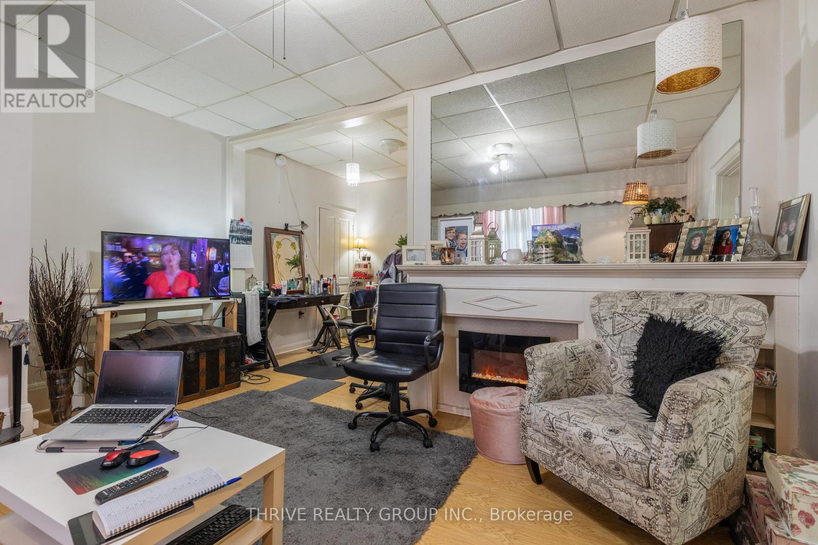 537 MARY STREET — photo 19