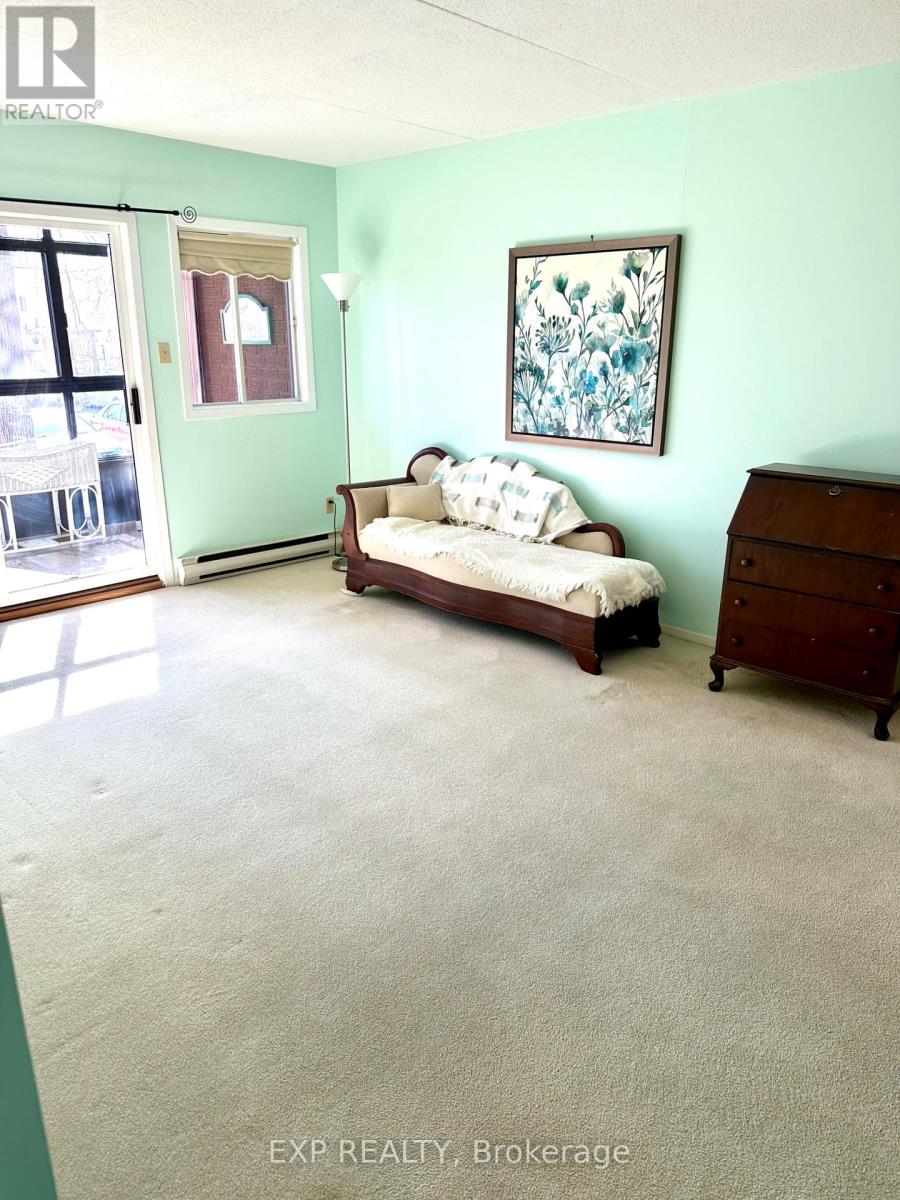 #208 15 FINDLAY AVENUE - 3
