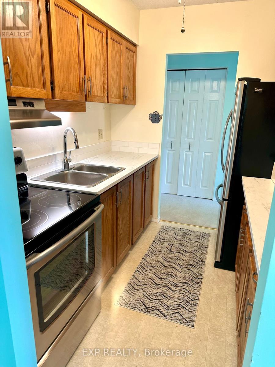 #208 15 FINDLAY AVENUE - 8