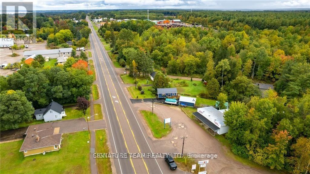 Studio for Rent in Ottawa – 2096 PETAWAWA BOULEVARD, Ottawa – By Peter Sagos - Image 4