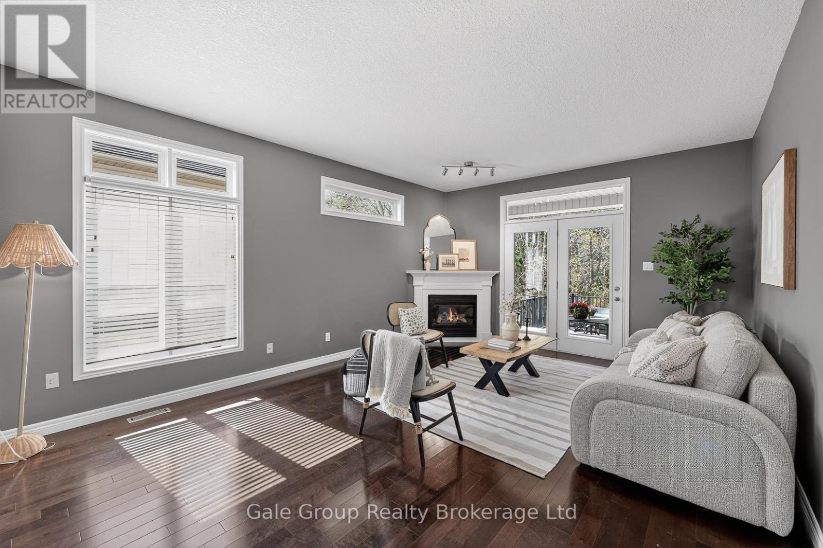 89 WOODVALE DRIVE - 14