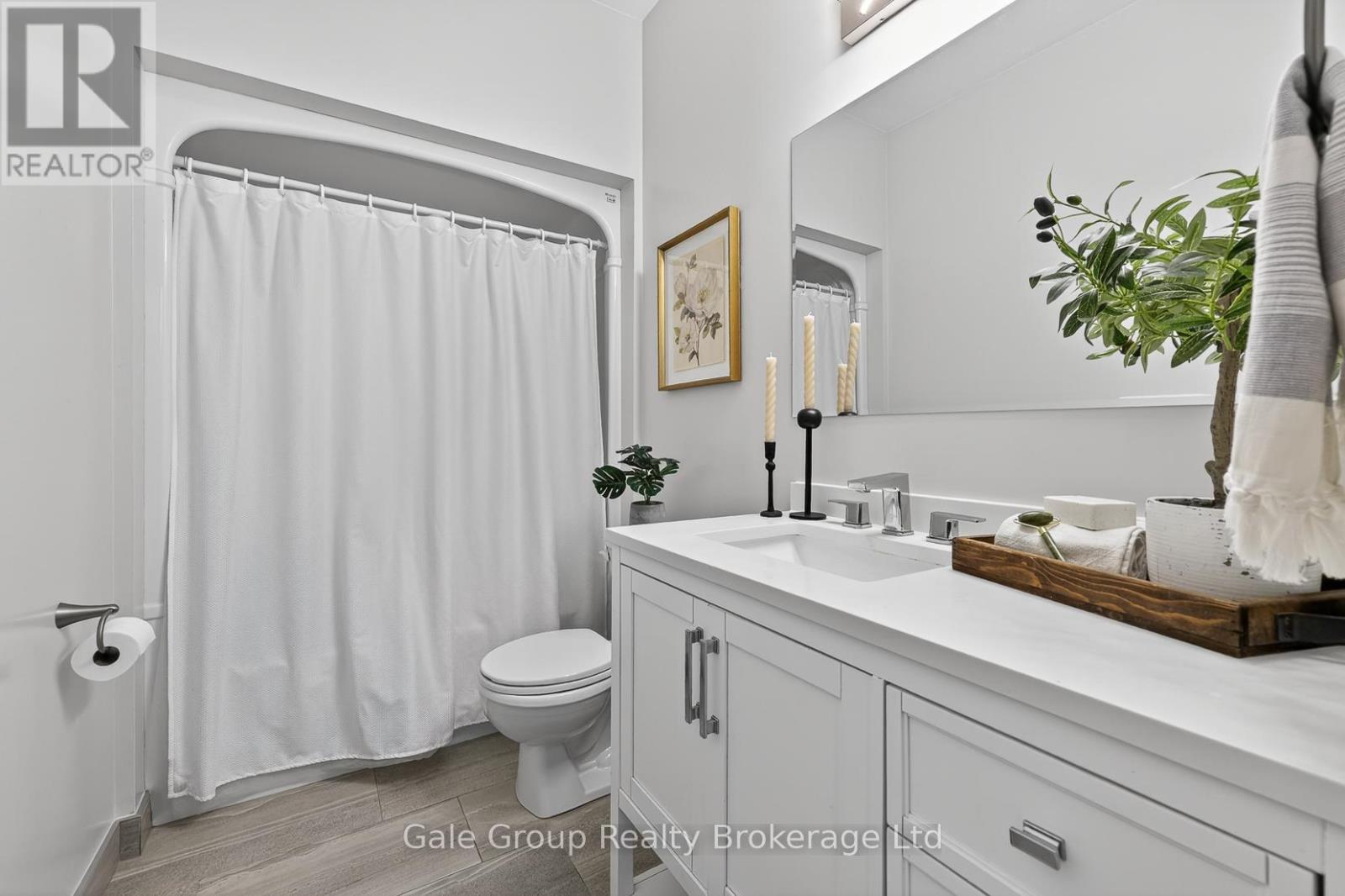89 WOODVALE DRIVE - 24